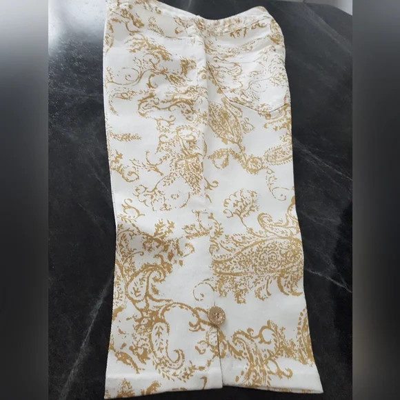 Capirs - Picture 6 of 8